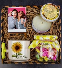 eJOYA Kişiye Özel Latte Kupa & Mum & Fotoğraflık & Meyveli Şekerler Hediye Kutusu 111946
