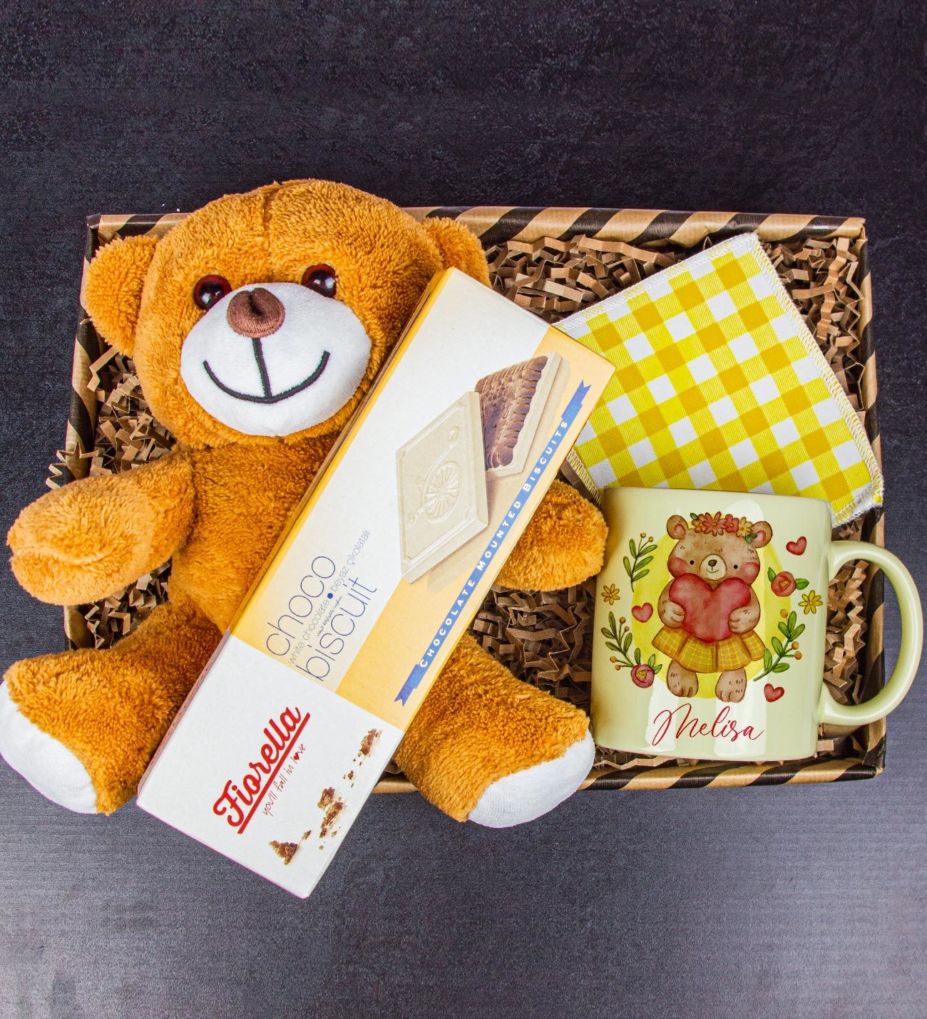 eJOYA Kişiye Özel Türk Kahvesi Fincanı & Choco Biscuit & Peluş Ayı & Fotoğraflık Hediye Kutusu 111780