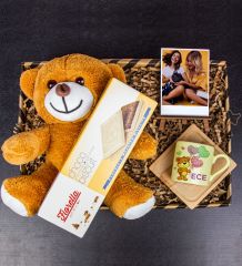 eJOYA Kişiye Özel Türk Kahvesi Fincanı & Choco Biscuit & Peluş Ayı & Fotoğraflık Hediye Kutusu 111781