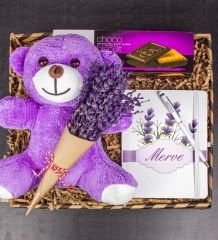 eJOYA Kişiye Özel Defter Kalem & Lavantalı Peluş Ayı & Choco Biscuit Hediye Kutusu 111912
