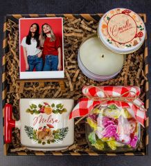 eJOYA Kişiye Özel Latte Kupa & Mum & Fotoğraflık & Meyveli Şekerler Hediye Kutusu 111940