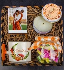 eJOYA Kişiye Özel Latte Kupa & Mum & Fotoğraflık & Meyveli Şekerler Hediye Kutusu 111943