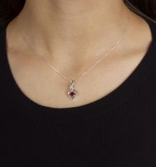 eJOYA 925 Ayar Gümüş Damla Kolye 115126