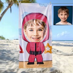 eJOYA Kişiye Özel Karikatür Fotoğraflı Squid Games Muhafız Plaj ve Banyo Havlusu 115745