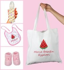eJOYA Bebeklere Özel Çantasında Kişiye Özel Biberon Önlük Ve Patik Bebek Hediye Seti 109809