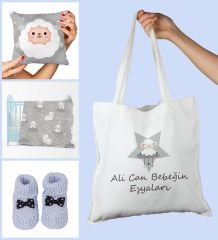eJOYA Bebeklere Özel Çantasında Kişiye Özel Battaniye Yastık Ve Patik Bebek Hediye Seti 109840