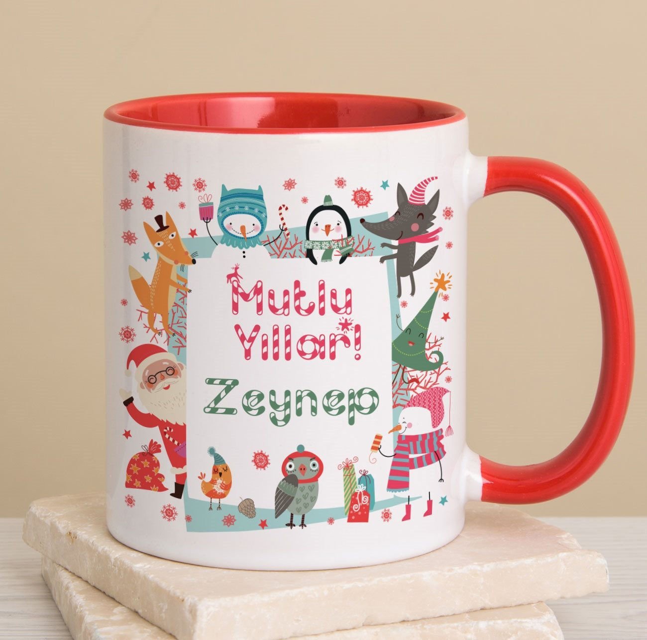 eJOYA Kişiye Özel Yeni Yıl Temalı Mutlu Yıllar Kaka İkonlu Kırmızı Kulplu Kupa Bardak 80241