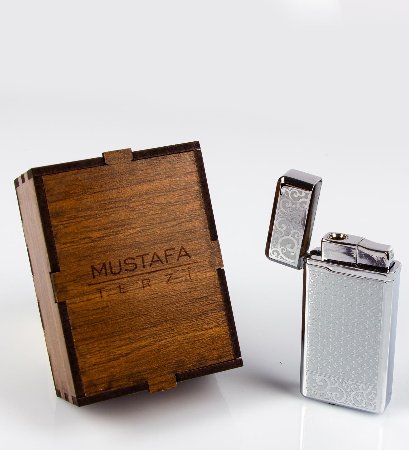 eJOYA Kişiye Özel Kutusunda Metal Çakmak 89879