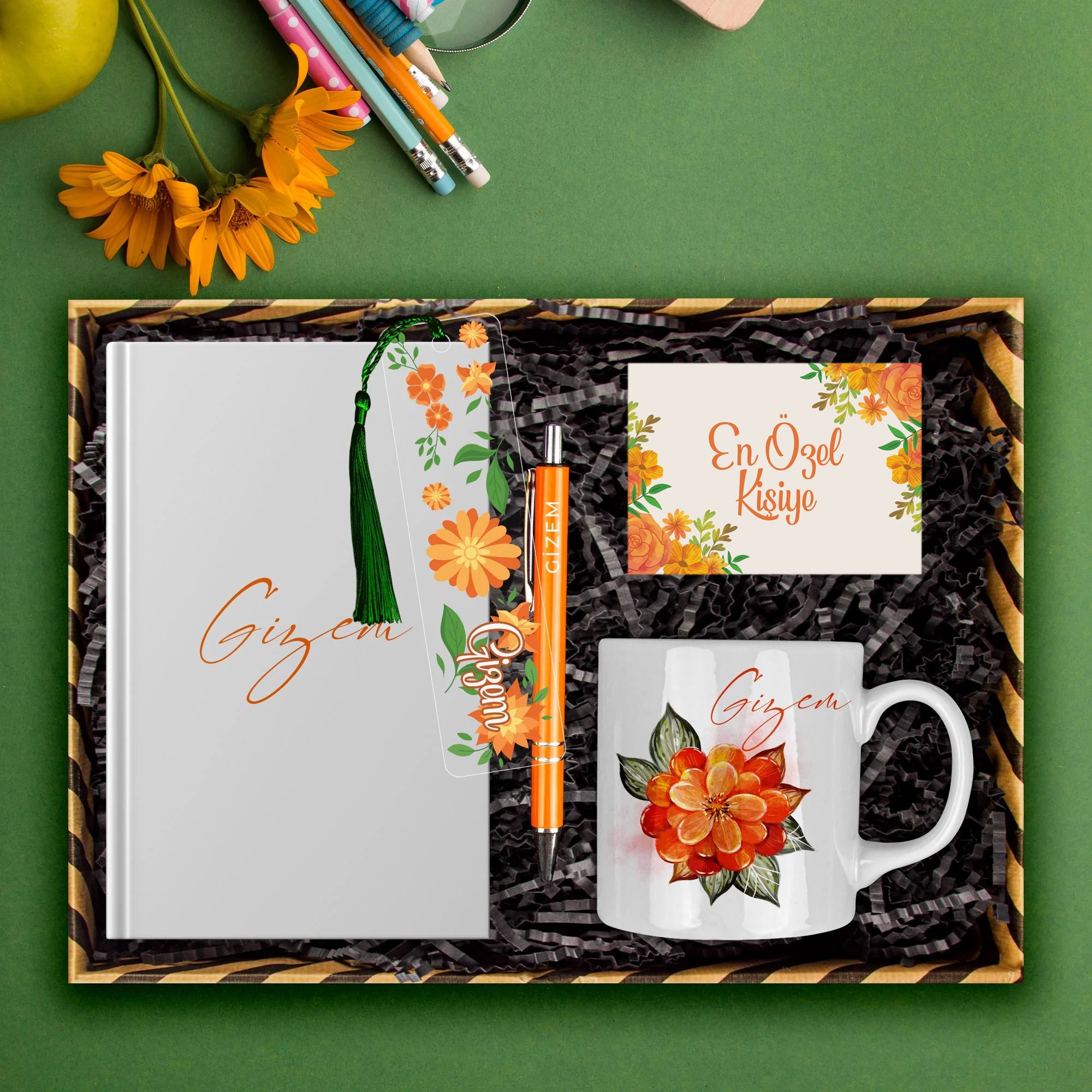 eJOYA Kişiye Özel Tasarım Defter & Kalem & Kupa & Akrilik Kitap Ayracı Hediye Kutusu 114382