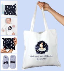 eJOYA Bebeklere Özel Çantasında Kişiye Özel Battaniye Zıbın Yastık Ve Patik Bebek Hediye Seti 109915