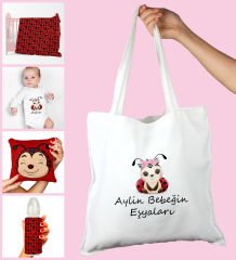 eJOYA Bebeklere Özel Çantasında Kişiye Özel Battaniye Zıbın Biberon Ve Yastık Bebek Hediye Seti 109928