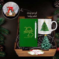 eJOYA Yeni Yıla Özel Defter Ve Kalem & Kupa & Çam Ağacı Biblo & Ahşap Hediye Sepeti 114417