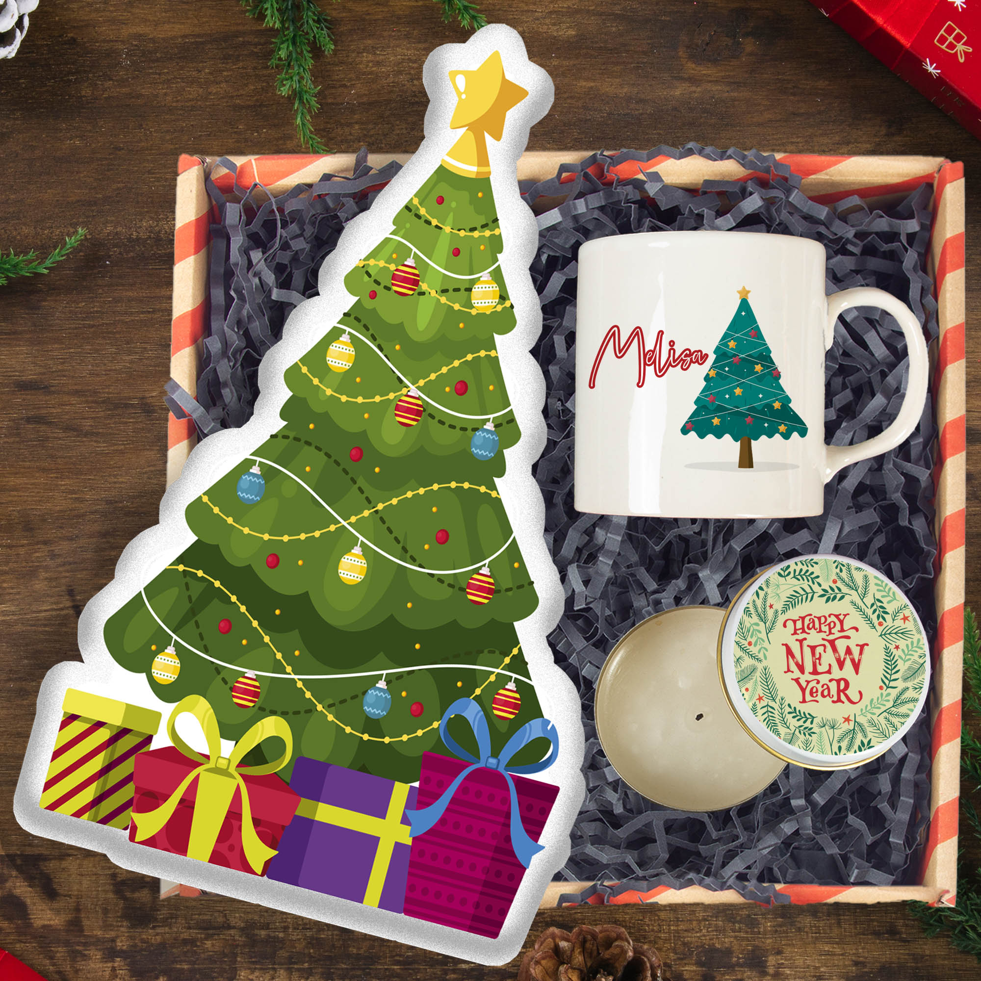 eJOYA Çam Ağacı Yastık & Kişiye Özel Kupa Bardak & Yılbaşı Mumu Yeni Yıl Hediye Kutusu 114454