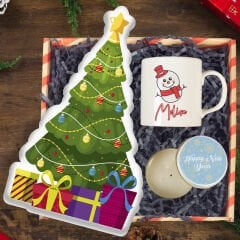 eJOYA Çam Ağacı Yastık & Kişiye Özel Kupa Bardak & Yılbaşı Mumu Yeni Yıl Hediye Kutusu 114462