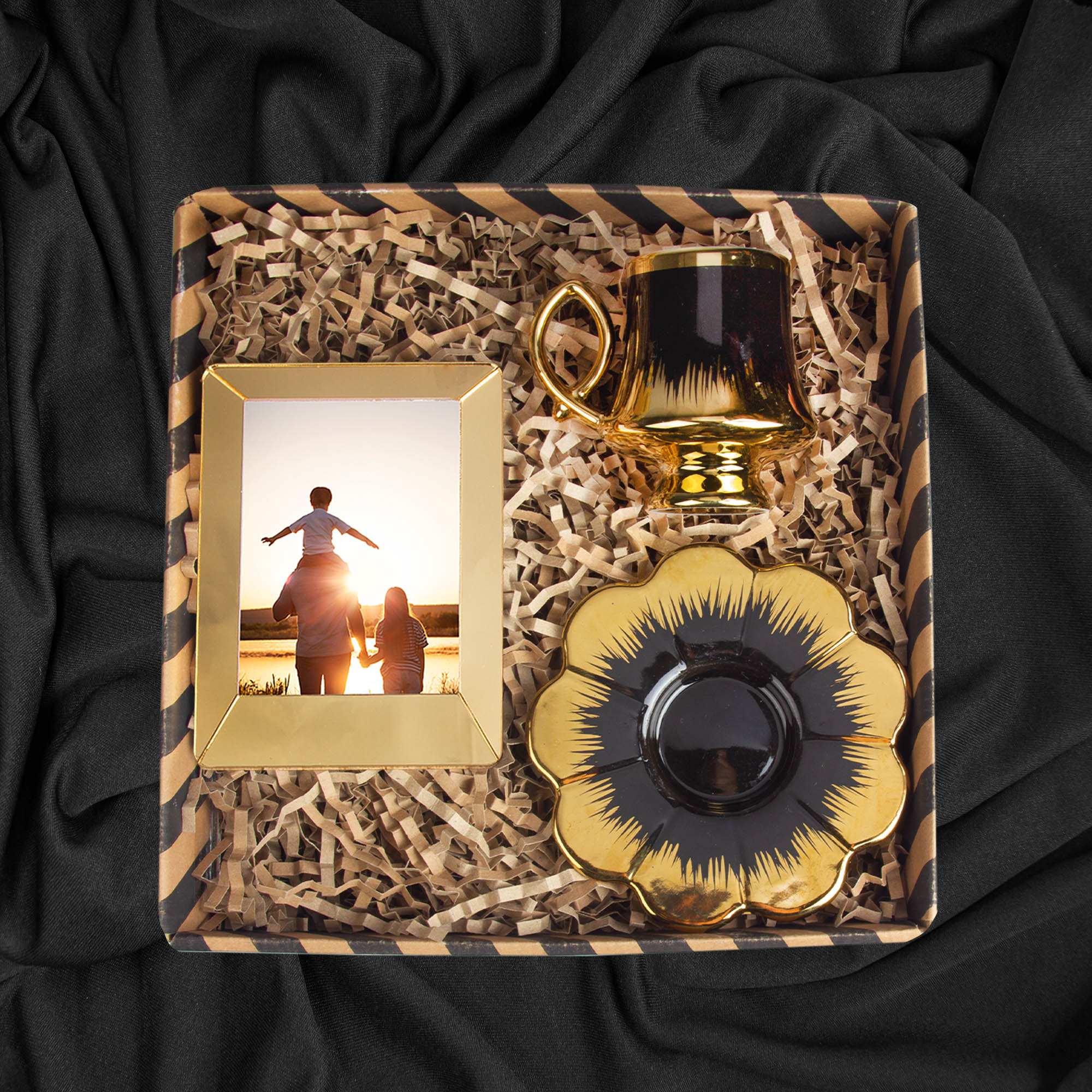 eJOYA Kişiye Özel Fotoğraflı Türk Kahvesi Fincanı Hediye Seti 115989