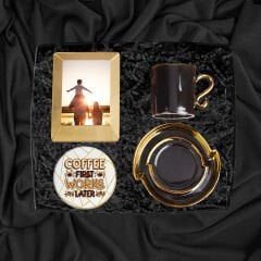 eJOYA Ahşap Kutusunda Kişiye Özel Fotoğraflı Türk Kahvesi Fincanı Mum ve Fotoğraflık Hediye Seti 116009