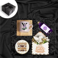 eJOYA Ahşap Kutusunda Kişiye Özel Harfli Türk Kahvesi Fincanı Mum Kolonya ve Melek Biblo Hediye Seti 116014