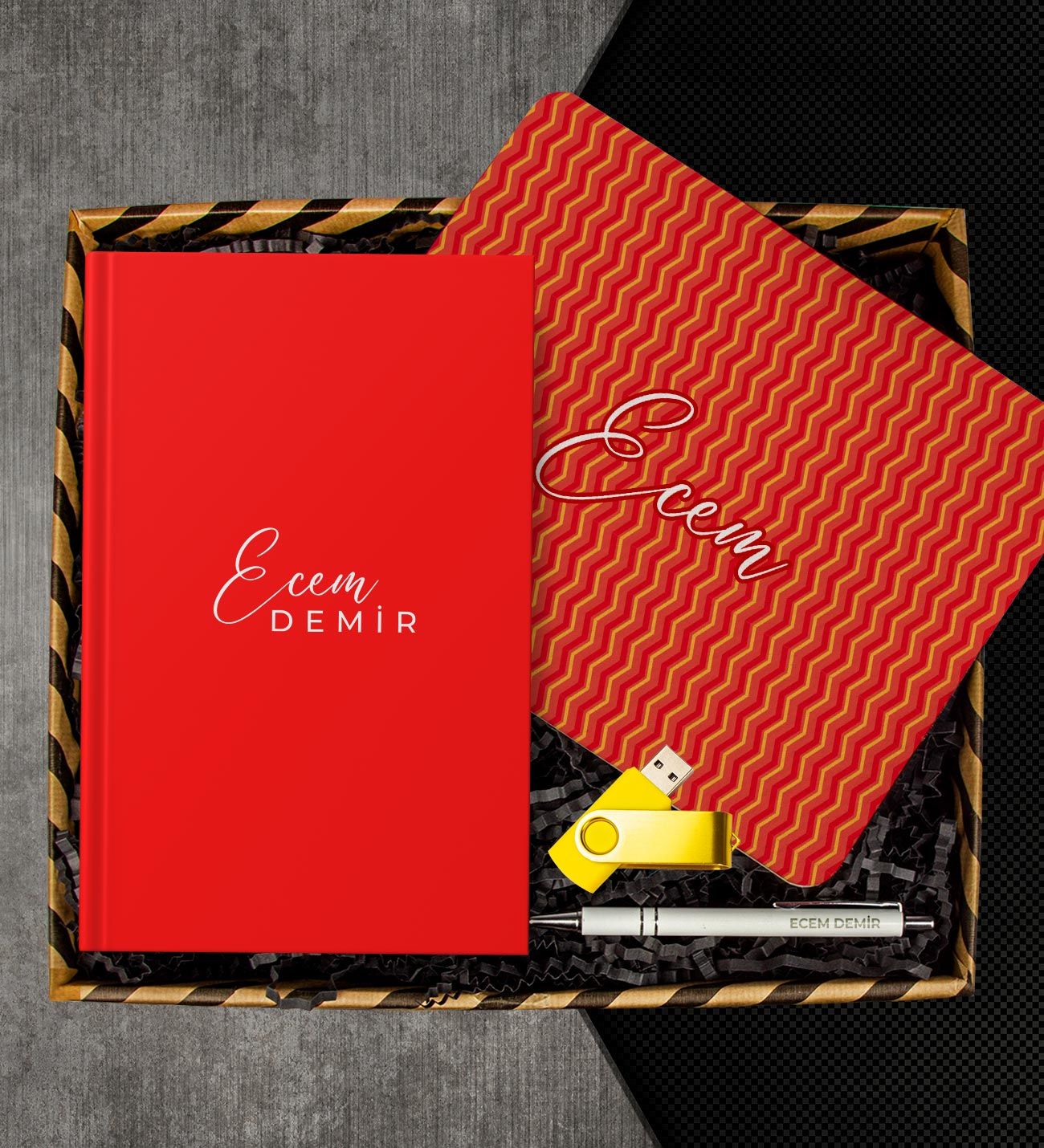 eJOYA Kişiye Özel Defter & Kalem & Mouse Pad & USB Bellek Hediye Kutusu 112959