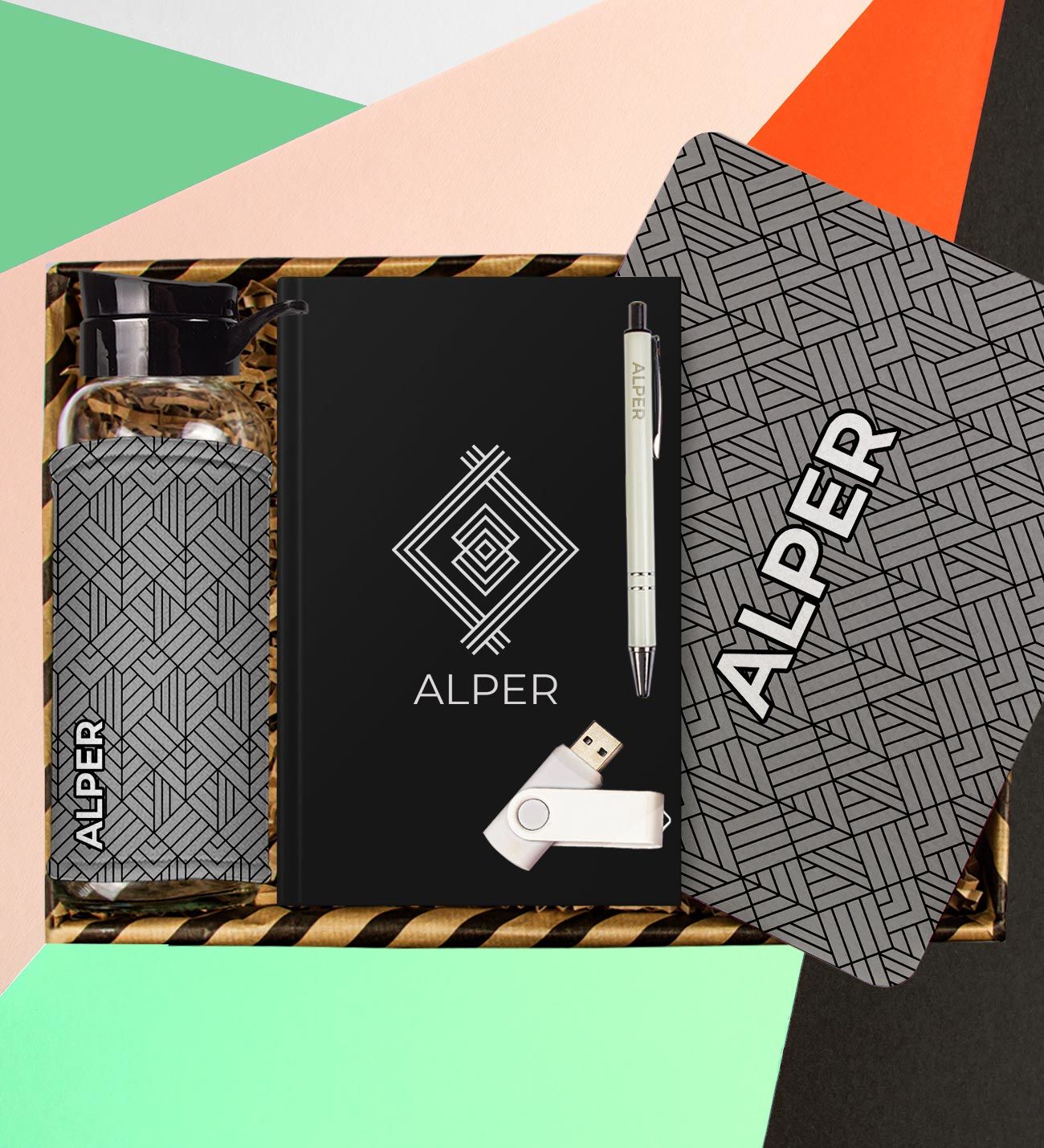 eJOYA Kişiye Özel Defter & Kalem & Matara & Mouse Pad & USB Bellek Hediye Kutusu 112966