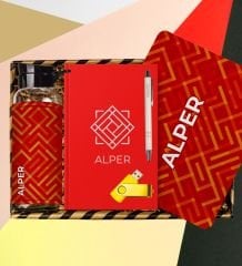eJOYA Kişiye Özel Defter & Kalem & Matara & Mouse Pad & USB Bellek Hediye Kutusu 112968