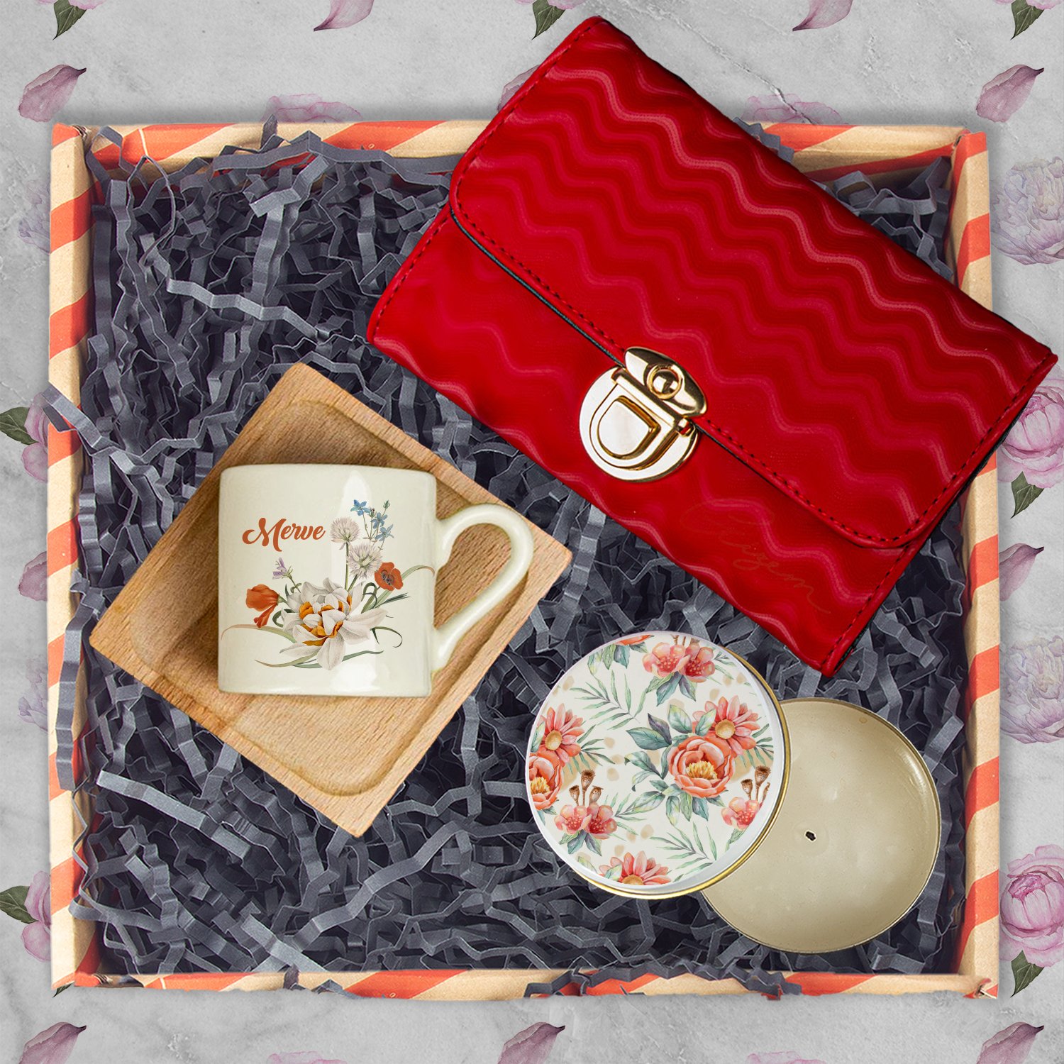 eJOYA Annelere Özel Türk Kahvesi Fincanı & Mum & Cüzdan Hediye Kutusu 116306