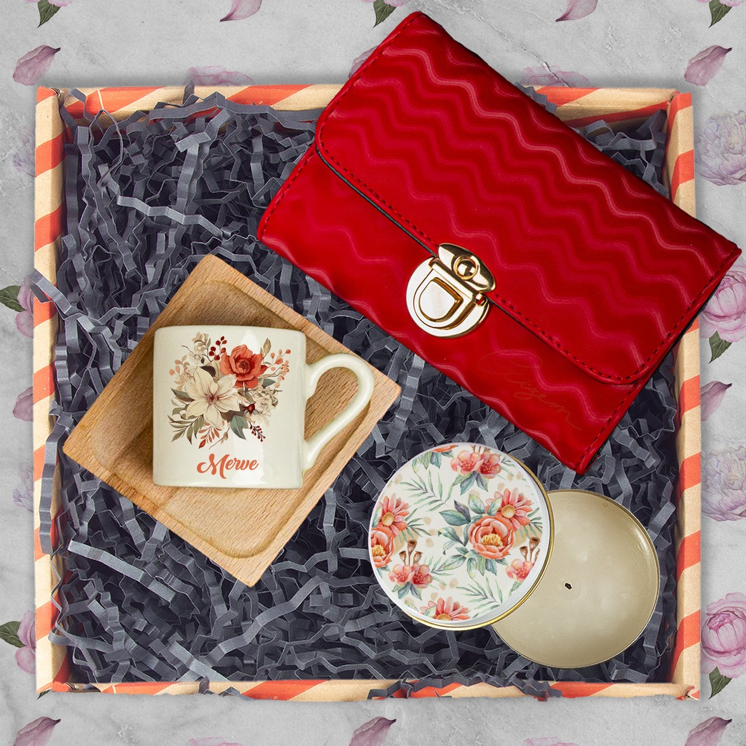 eJOYA Annelere Özel Türk Kahvesi Fincanı & Mum & Cüzdan Hediye Kutusu 116307