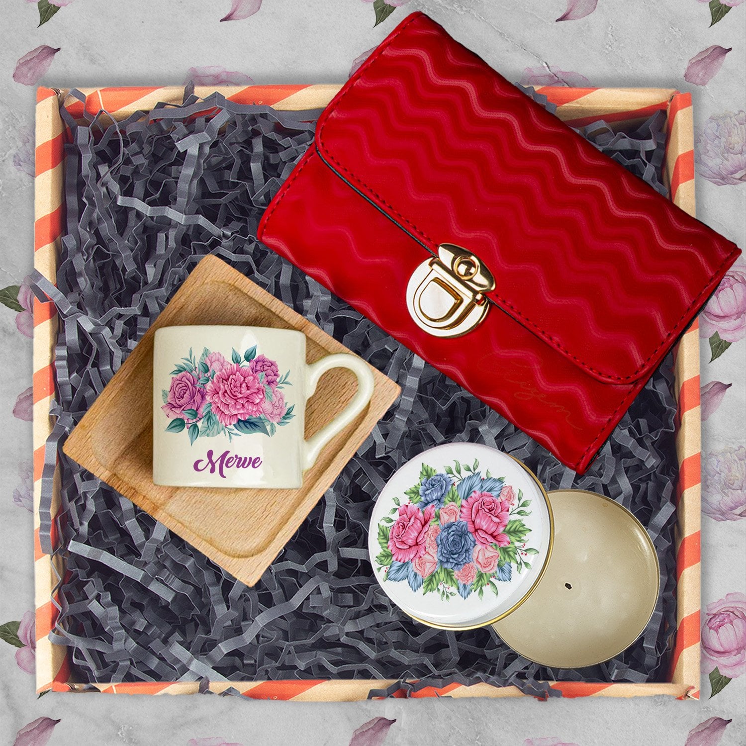 eJOYA Annelere Özel Türk Kahvesi Fincanı & Mum & Cüzdan Hediye Kutusu 116311