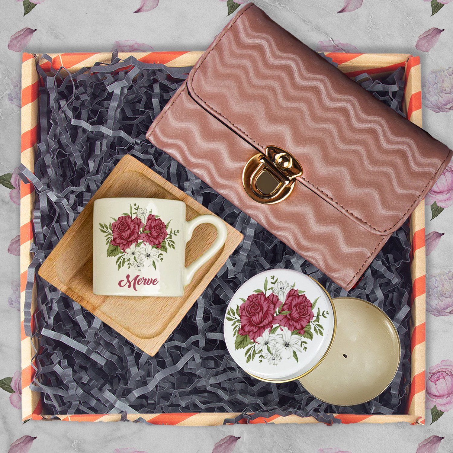 eJOYA Annelere Özel Türk Kahvesi Fincanı & Mum & Cüzdan Hediye Kutusu 116319