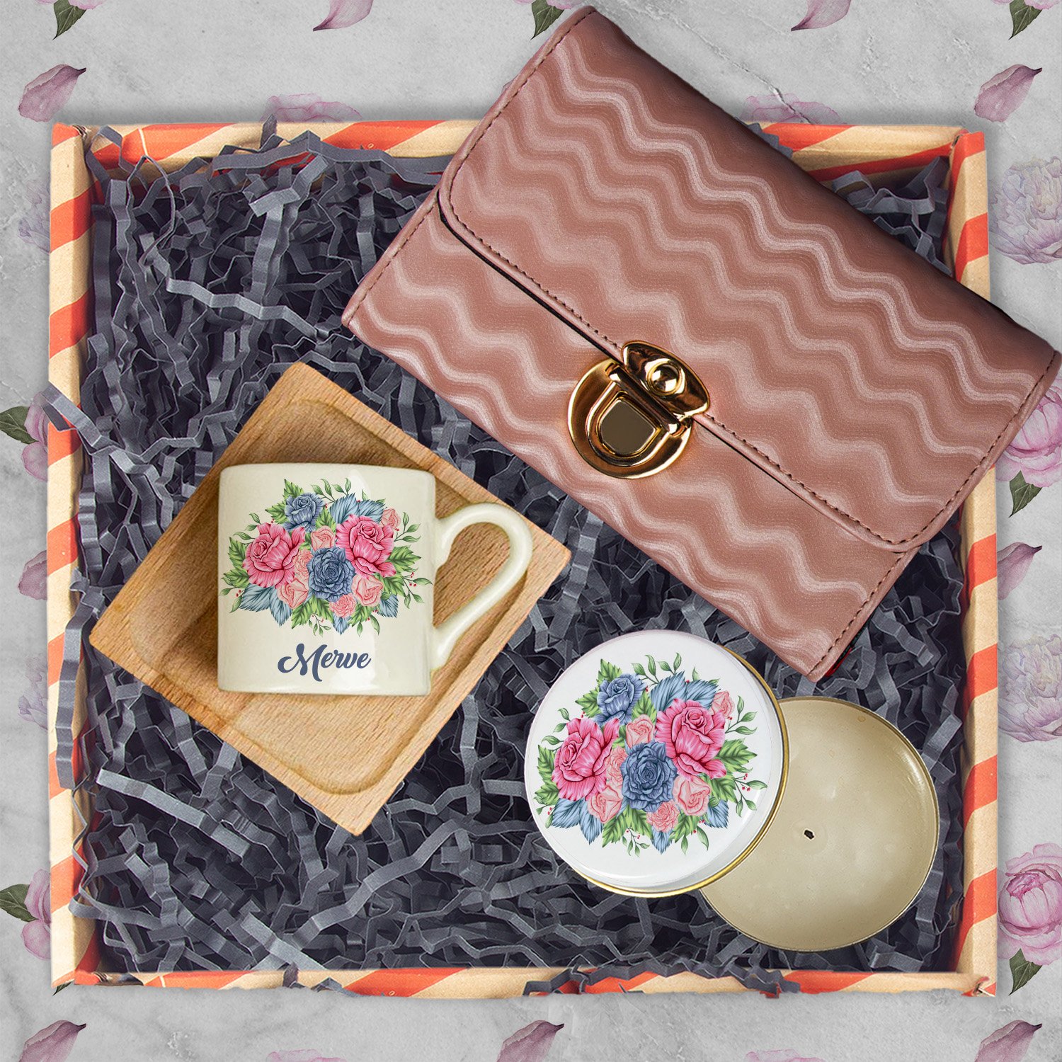 eJOYA Annelere Özel Türk Kahvesi Fincanı & Mum & Cüzdan Hediye Kutusu 116320