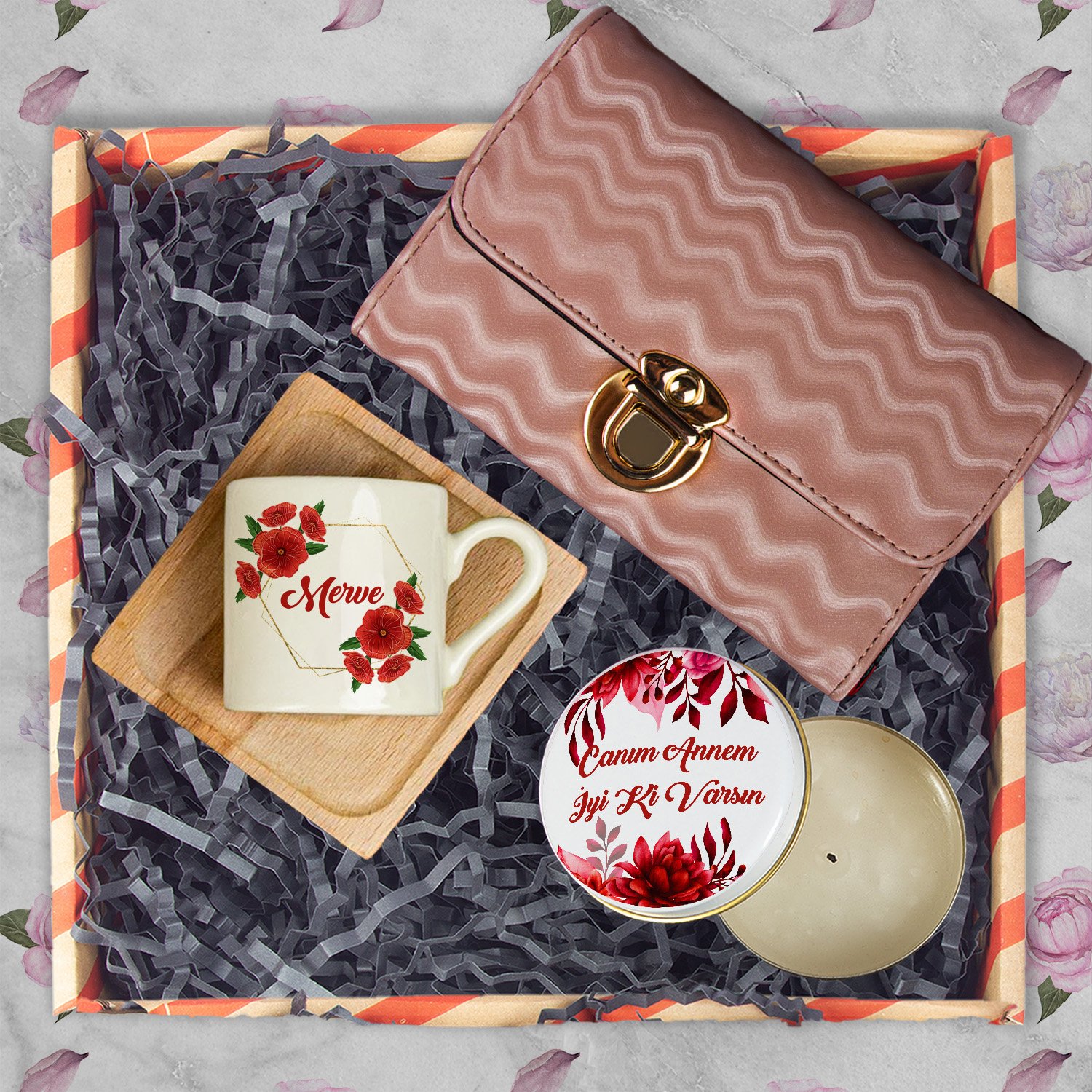 eJOYA Annelere Özel Türk Kahvesi Fincanı & Mum & Cüzdan Hediye Kutusu 116324