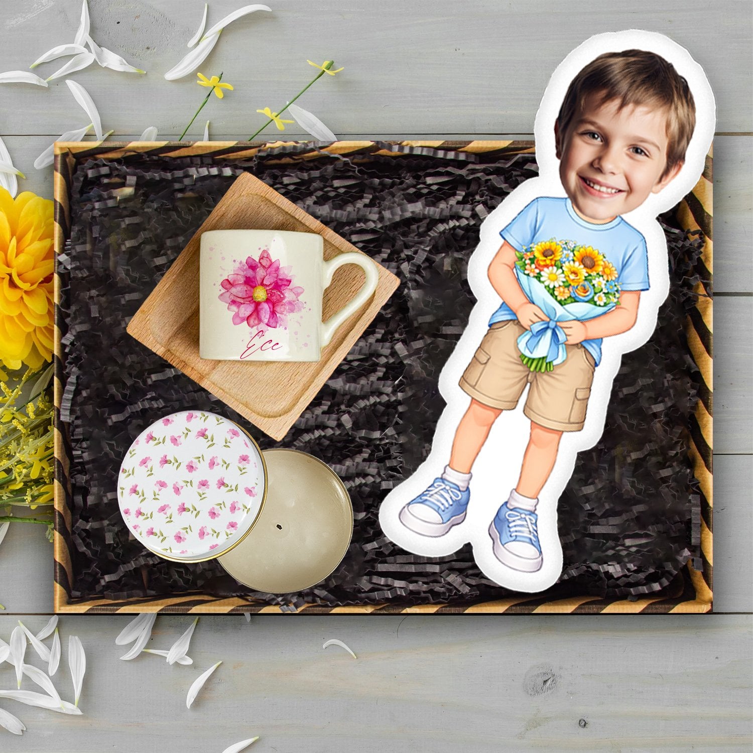 eJOYA Annelere Özel Türk Kahvesi Fincanı & Mum & Oyuncak Yastık Hediye Kutusu 116332