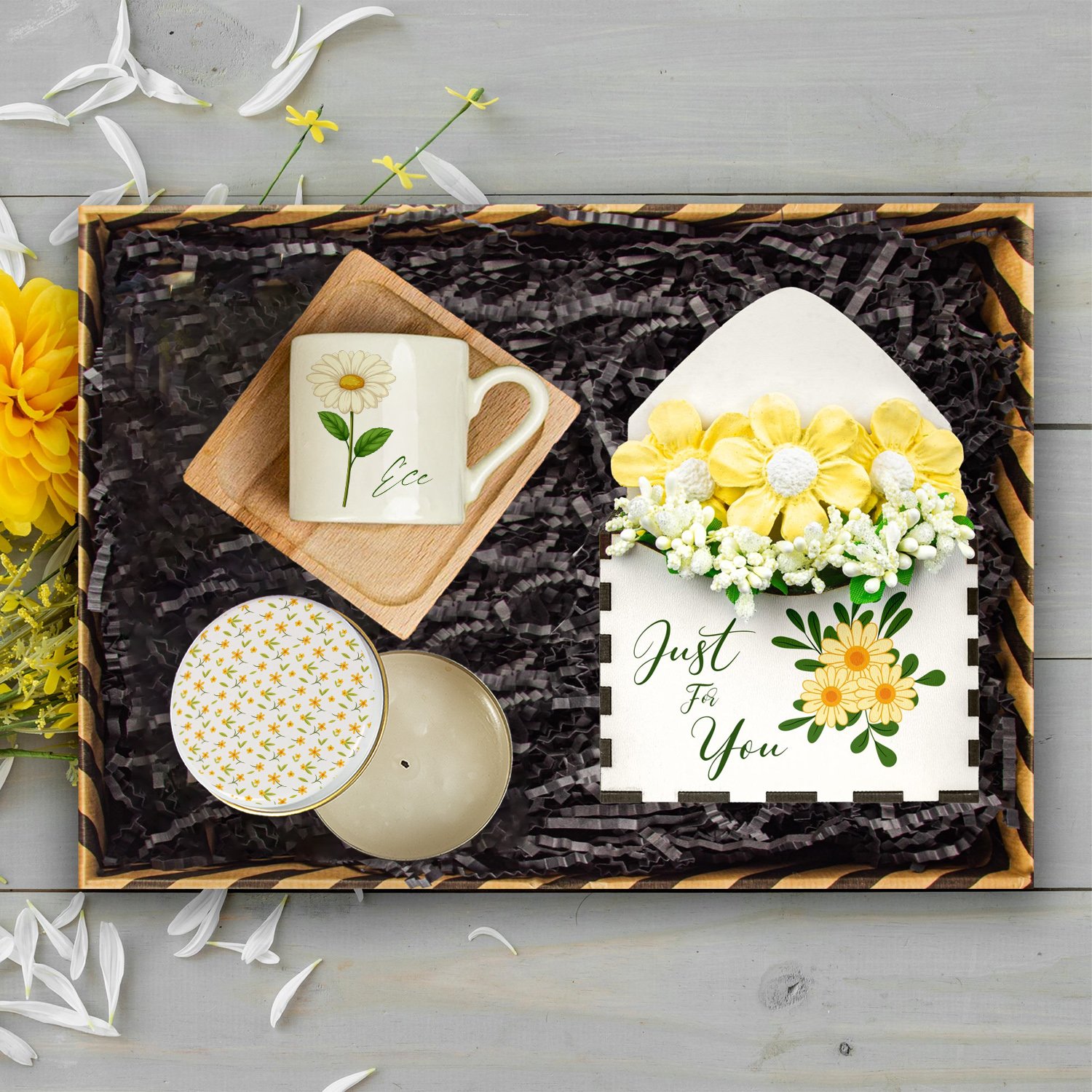 eJOYA Annelere Özel Türk Kahvesi Fincanı & Mum & Mektup Aranjmanı Hediye Kutusu 116336