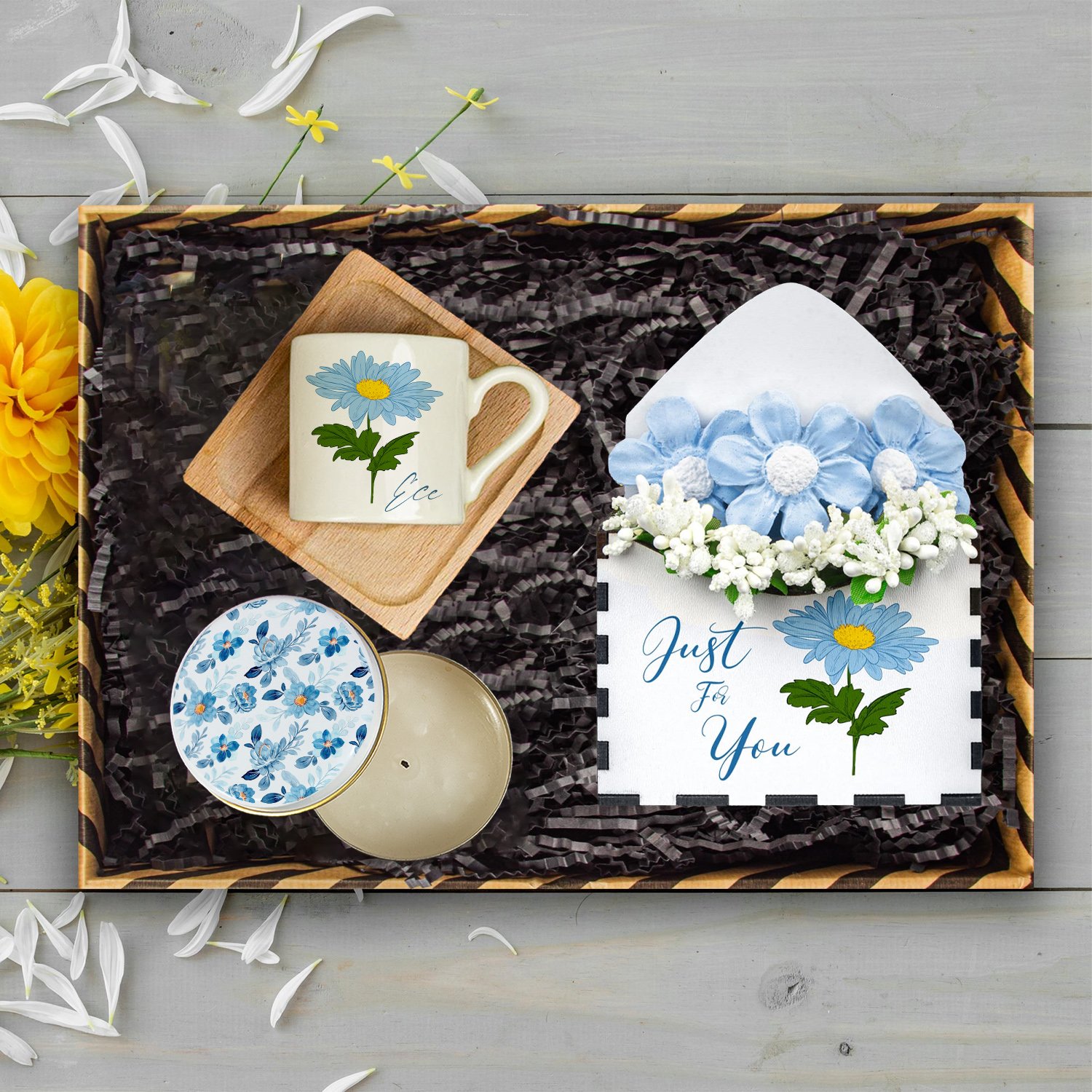 eJOYA Annelere Özel Türk Kahvesi Fincanı & Mum & Mektup Aranjmanı Hediye Kutusu 116338