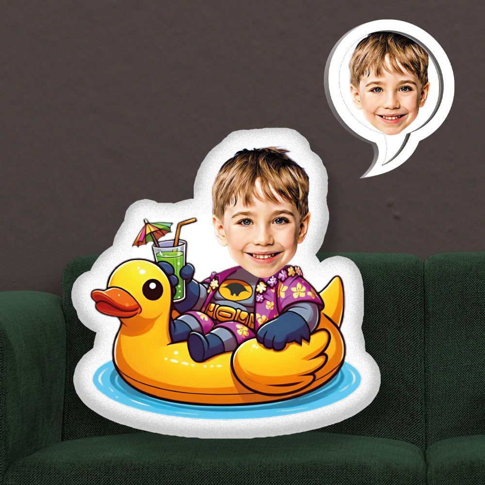 eJOYA Kişiye Özel Fotoğraflı  Süper Kahraman Tatilde Yastık 115536