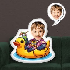 eJOYA Kişiye Özel Fotoğraflı  Süper Kahraman Tatilde Yastık 115536