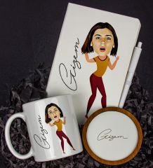eJOYA Kişiye Özel Karikatür Tasarım Defter Kalem Kupa Ve Bardak Altlığı Hediye Seti 96225