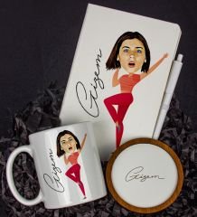 eJOYA Kişiye Özel Karikatür Tasarım Defter Kalem Kupa Ve Bardak Altlığı Hediye Seti 96227
