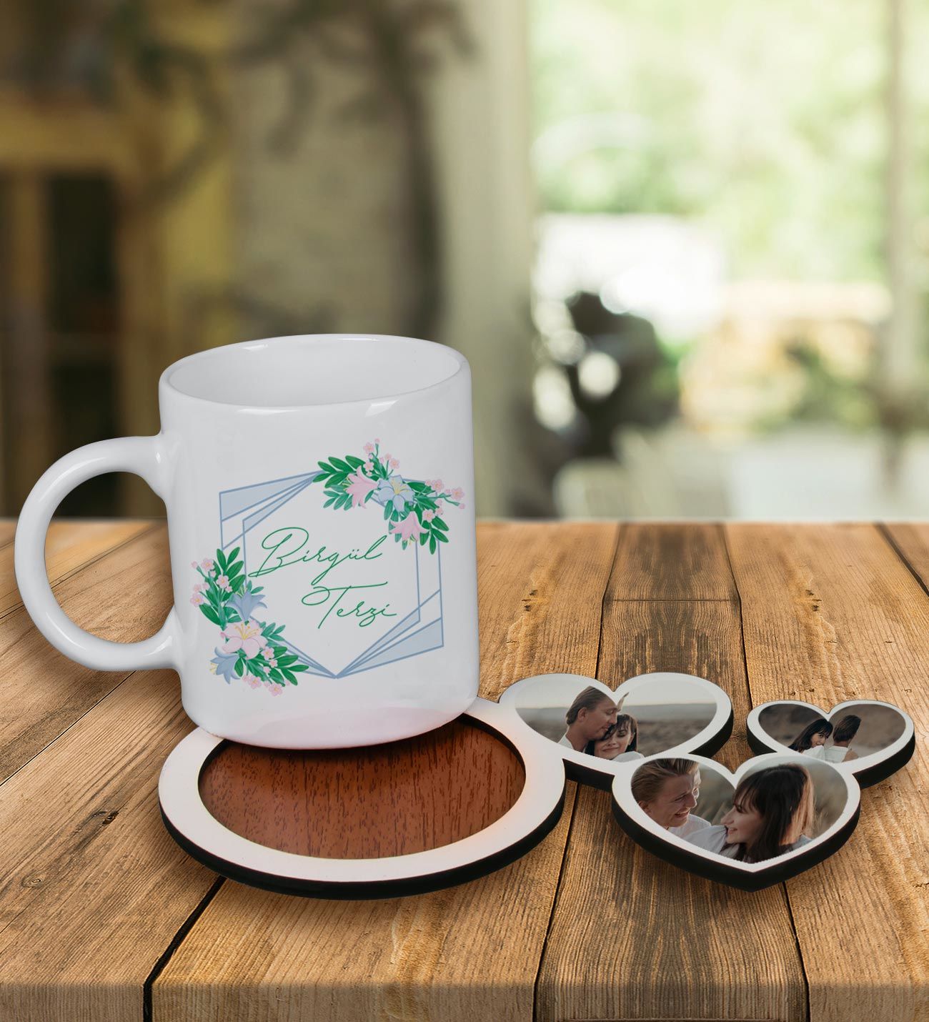 eJOYA Kişiye Özel Tasarım Kupa Bardak Ve Fotoğraflı Kalpler Ahşap Bardak Altlığı 100034