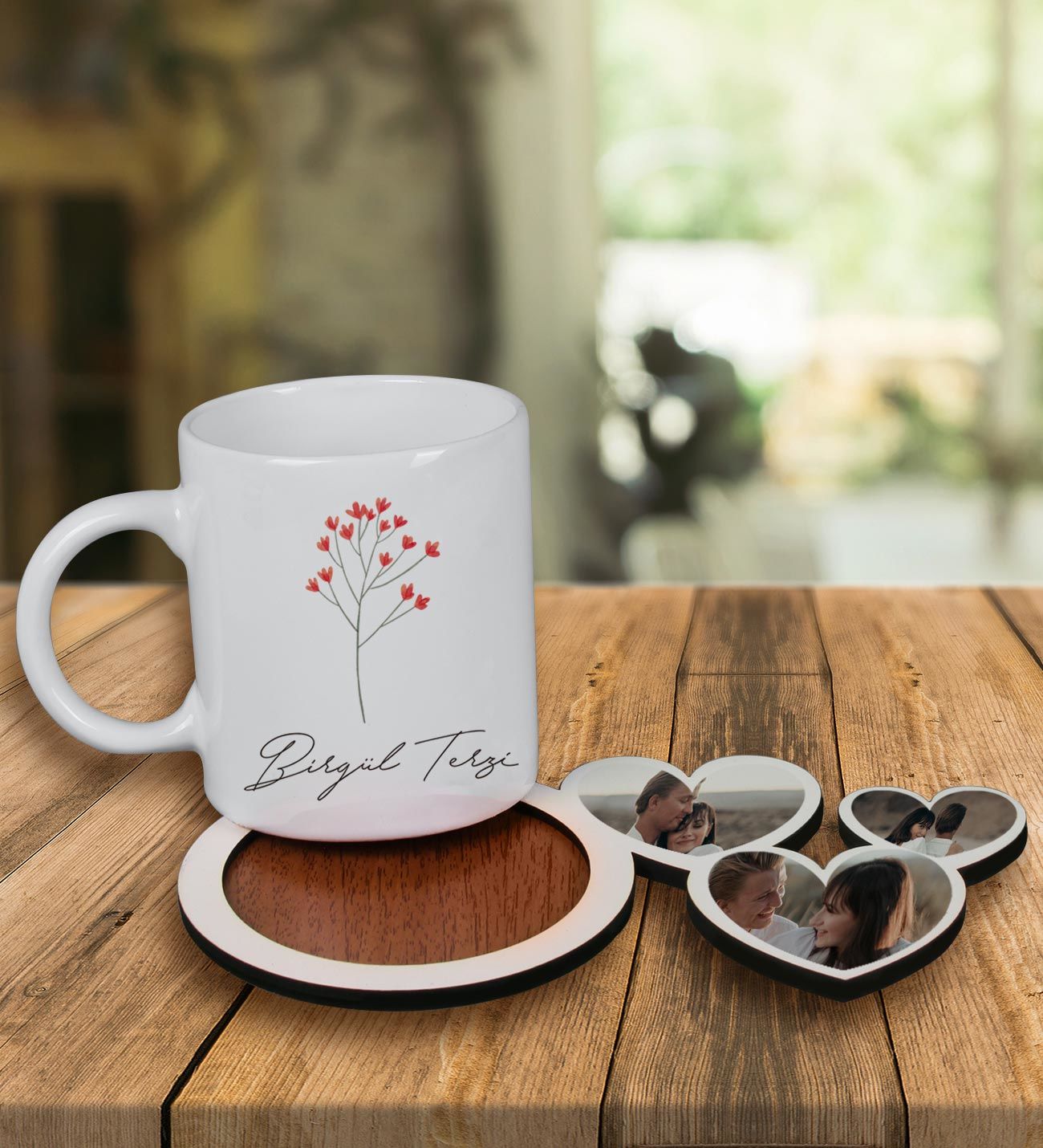 eJOYA Kişiye Özel Tasarım Kupa Bardak Ve Fotoğraflı Kalpler Ahşap Bardak Altlığı 100069