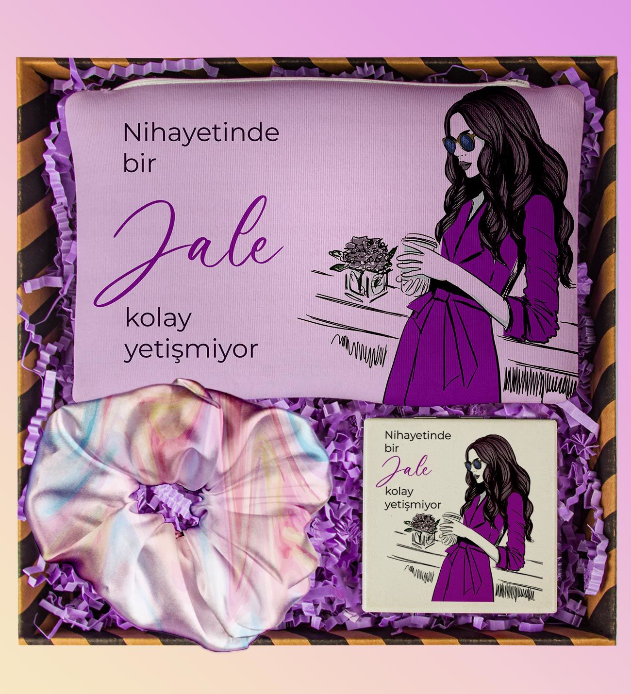 eJOYA Kişiye Özel Makyaj Çantası & Kişiye Özel Ayna & Saten Toka Kozmetik Hediye Kutusu 111043