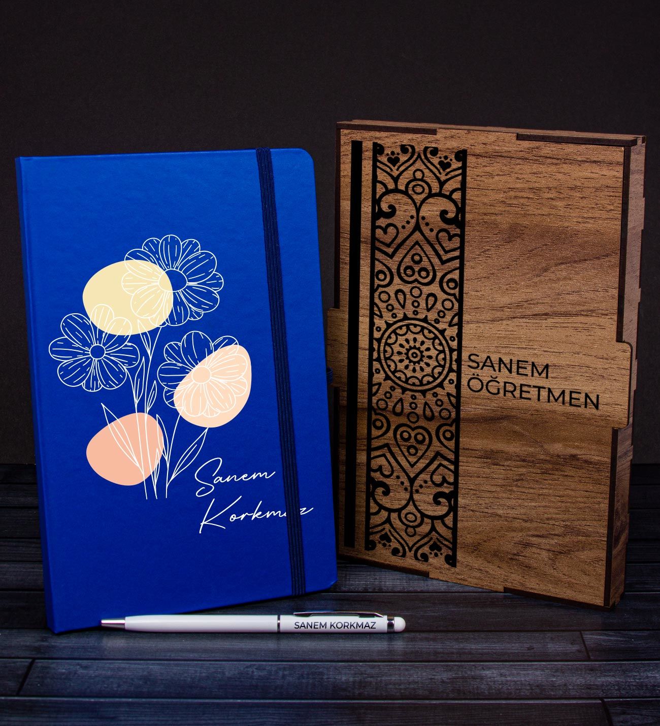 eJOYA Öğretmenlere Özel Ahşap Kutuda Defter Kalem Hediye Seti 110627