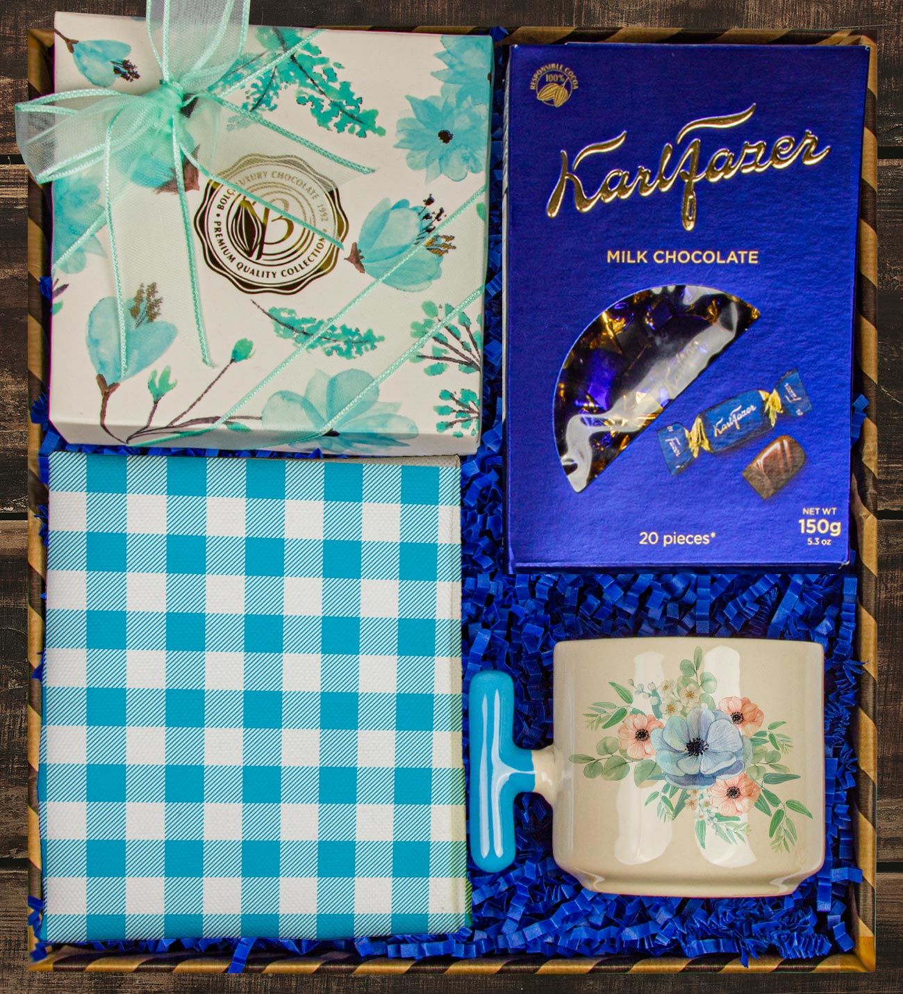 eJOYA Latte Kupa & Amerikan Servis & Fazer Sütlü Çikolata & Assorted Praline Çikolata Hediye Kutusu 111096