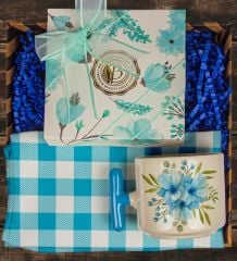eJOYA Assorted Praline Çikolata & Latte Kupa & Amerikan Servis Hediye Kutusu 111097
