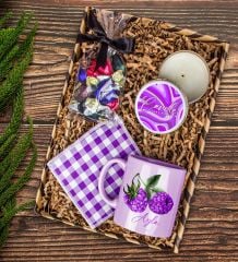 eJOYA Kişiye Özel Kupa ve Altlığı & Mum & Çikolatalar Hediye Kutusu 111761