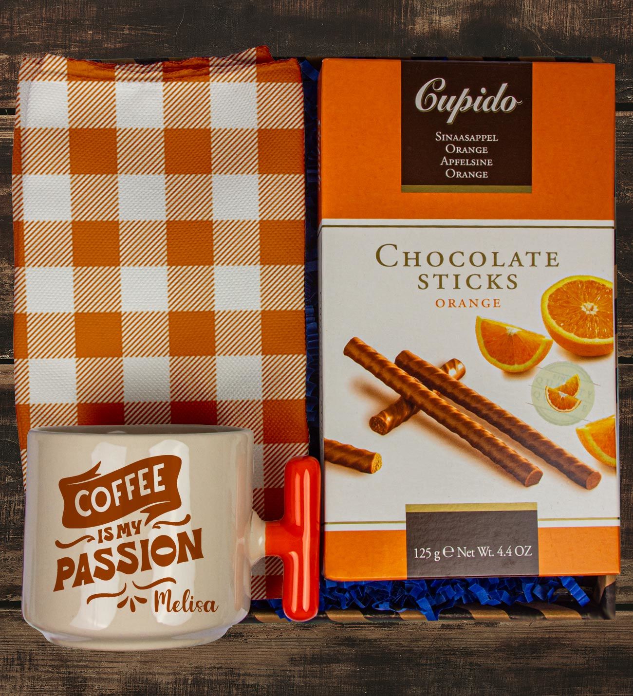 eJOYA Kişiye Özel Latte Kupa & Portakallı Çikolata & Amerikan Servis Hediye Kutusu 111196
