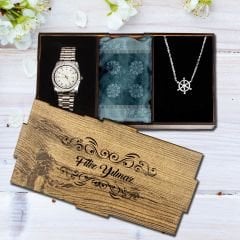 eJOYA Kişiye Özel Ahşap Kutulu Metal Saat & 925 Ayar Gümüş Dümen Kolye  & Fular Hediye Kutusu 114925
