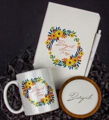 eJOYA Kişiye Özel Defter Kalem Kupa Ve Bardak Altlığı Hediye Seti 103800