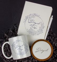 eJOYA Kişiye Özel Defter Kalem Kupa Ve Bardak Altlığı Hediye Seti 103837