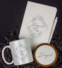 eJOYA Kişiye Özel Defter Kalem Kupa Ve Bardak Altlığı Hediye Seti 103841
