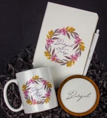 eJOYA Kişiye Özel Defter Kalem Kupa Ve Bardak Altlığı Hediye Seti 103873
